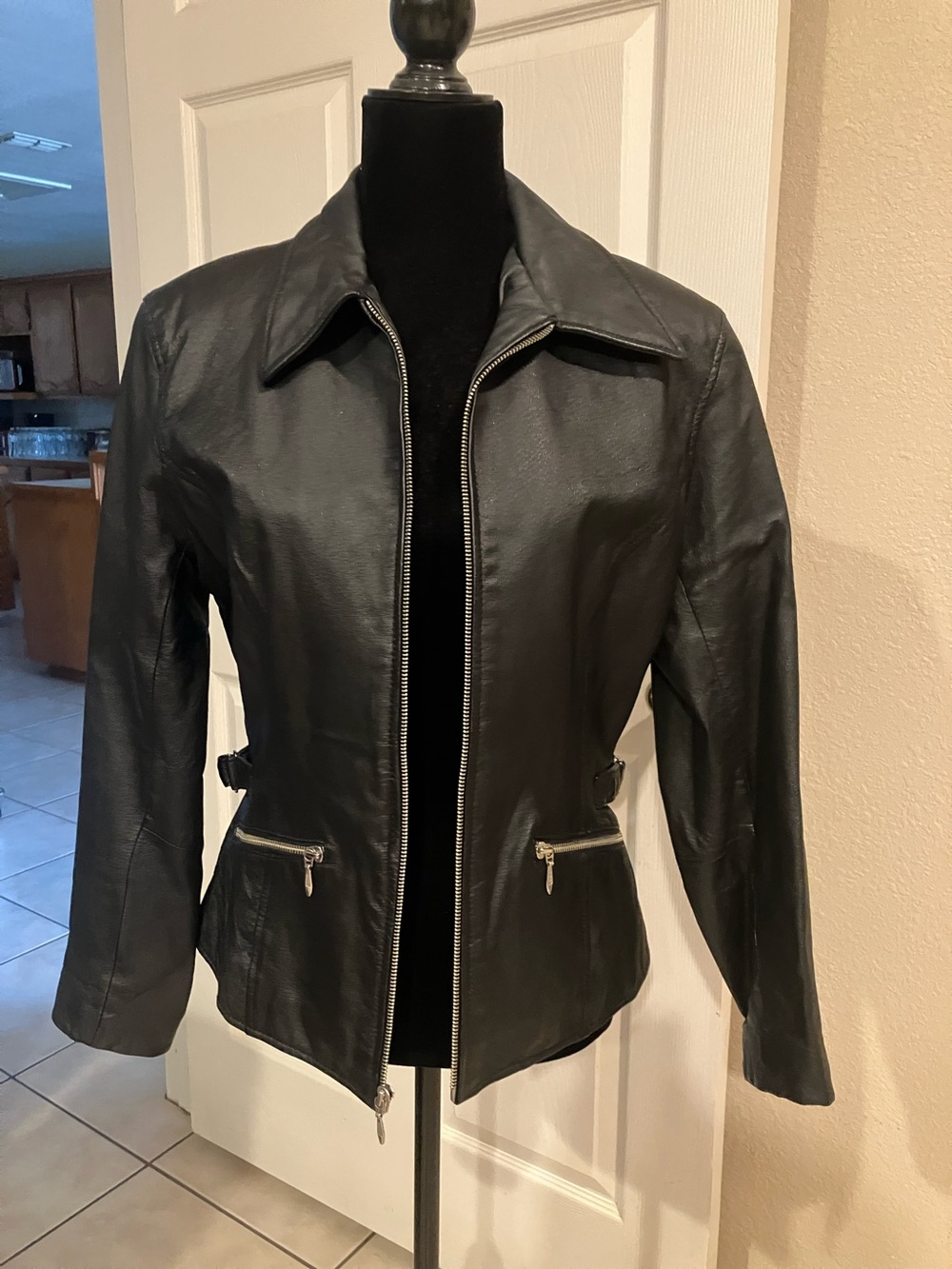 Wilson Women's Black Leather Zip-Front Jacket
